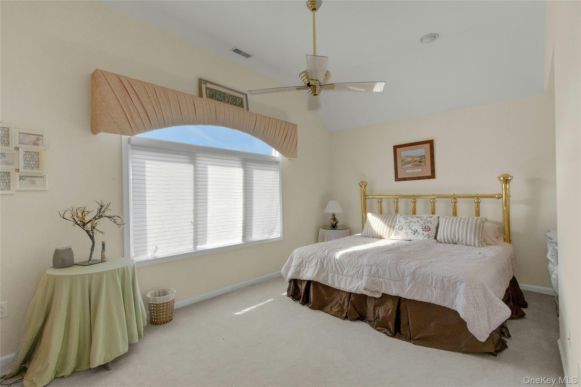 Bedroom 2nd floor