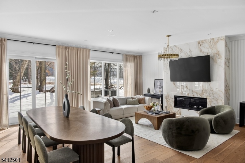 Dining Room / Living Room