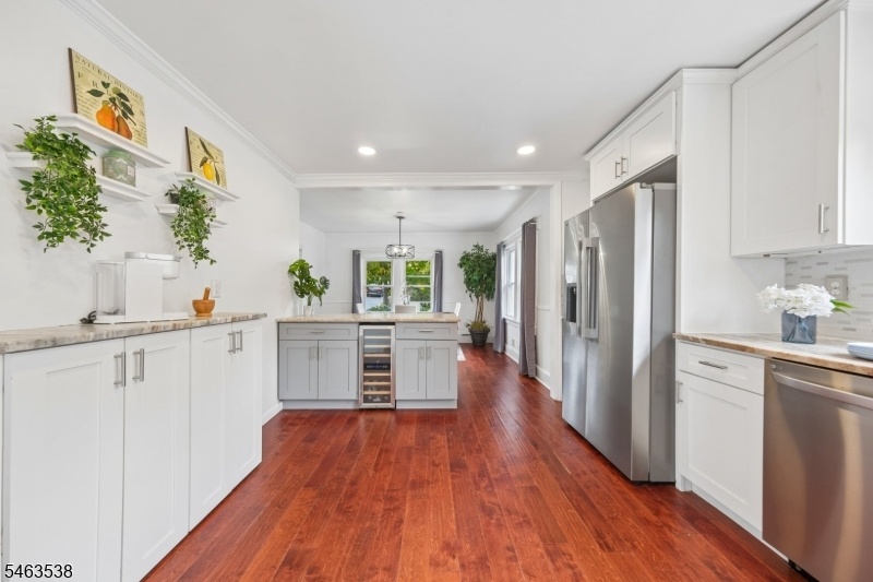 Kitchen/Dining