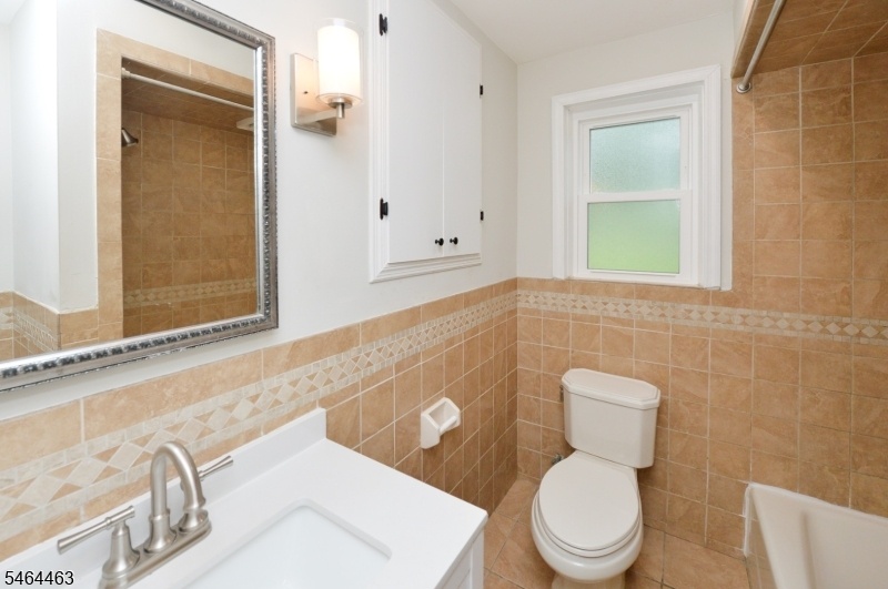 1st floor bath