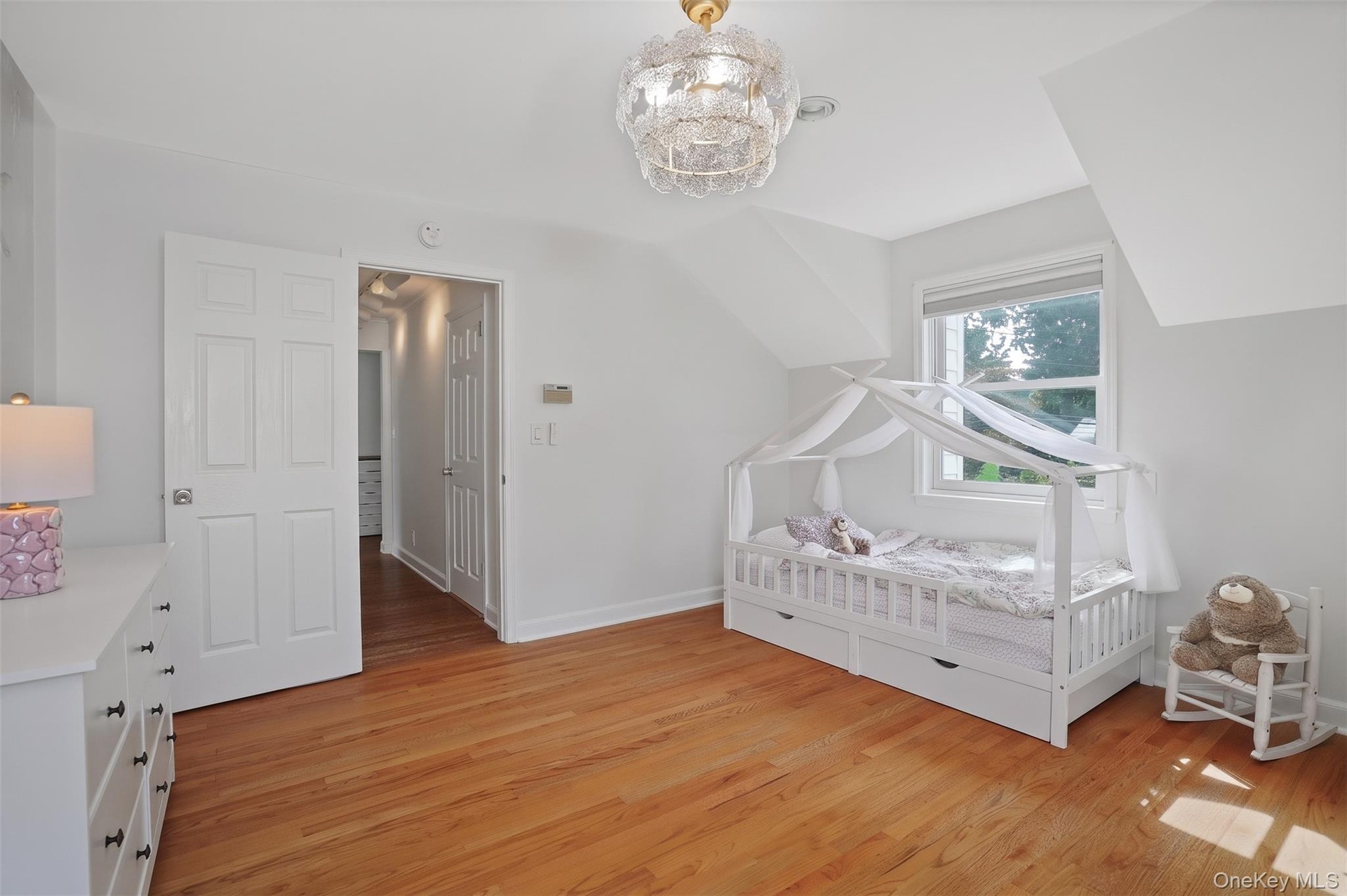 Bedroom IV