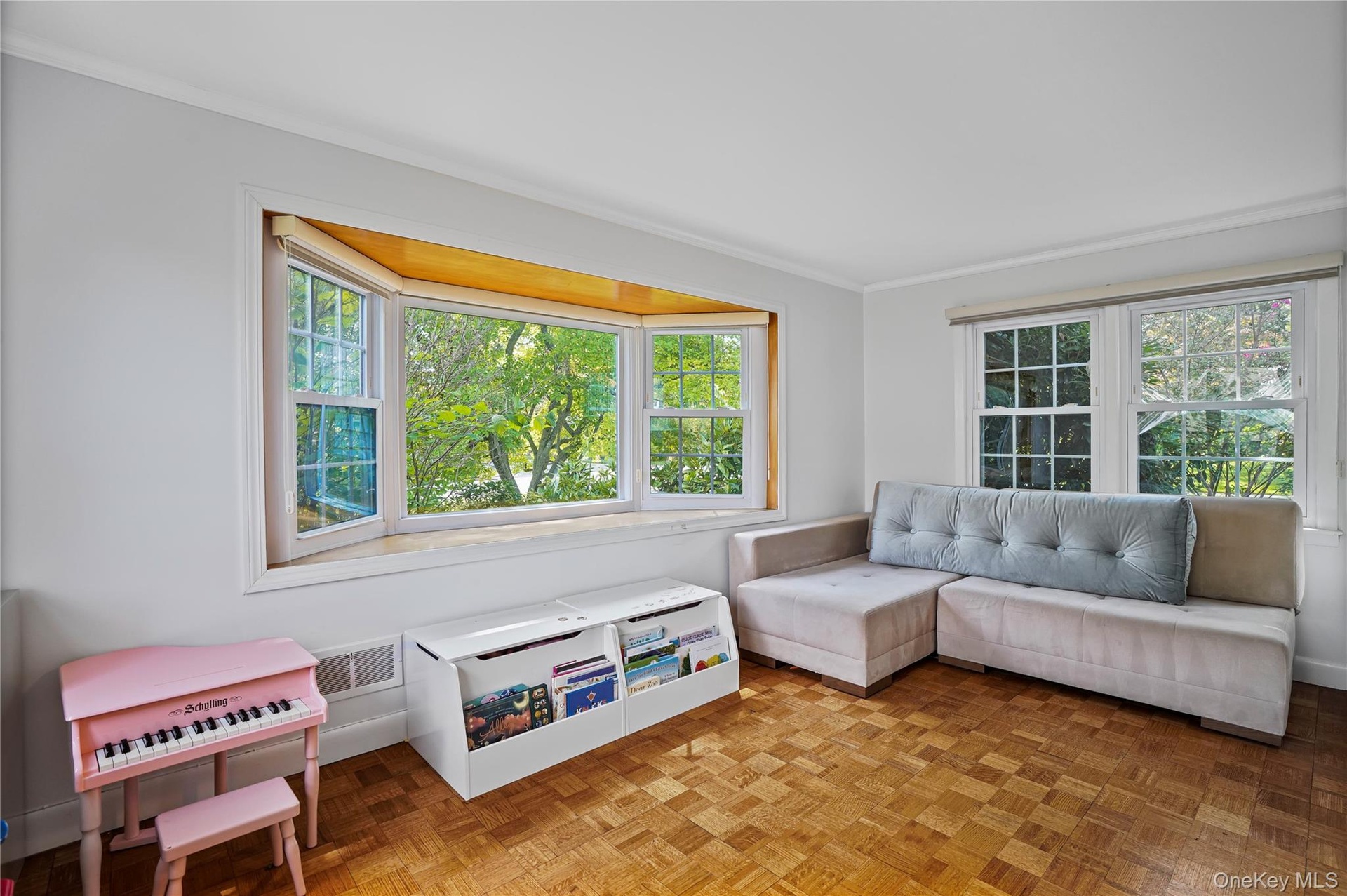 Great Sunroom Or Office