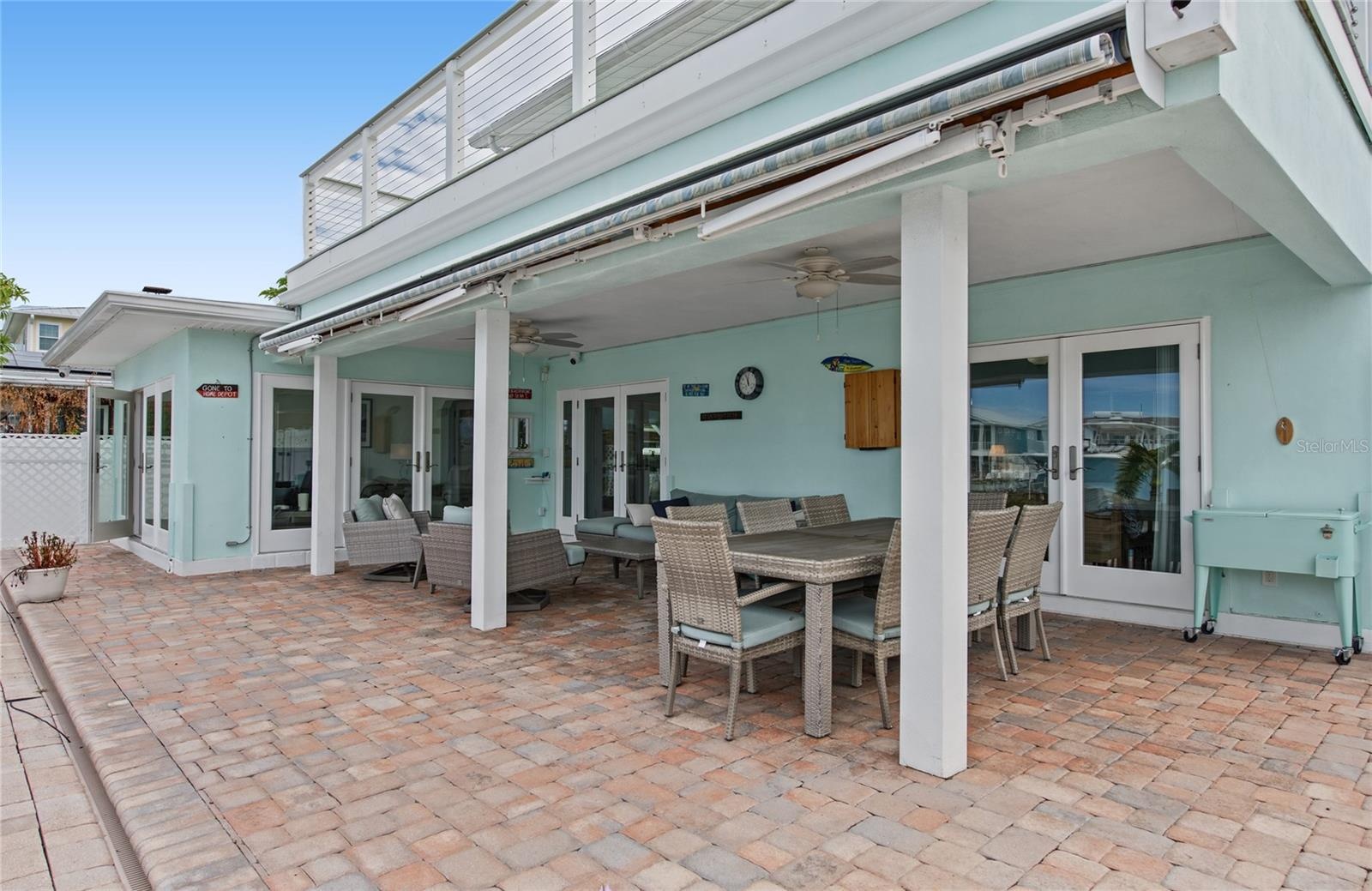 544 Lillian Dr, Madeira Beach - electric retractable awning