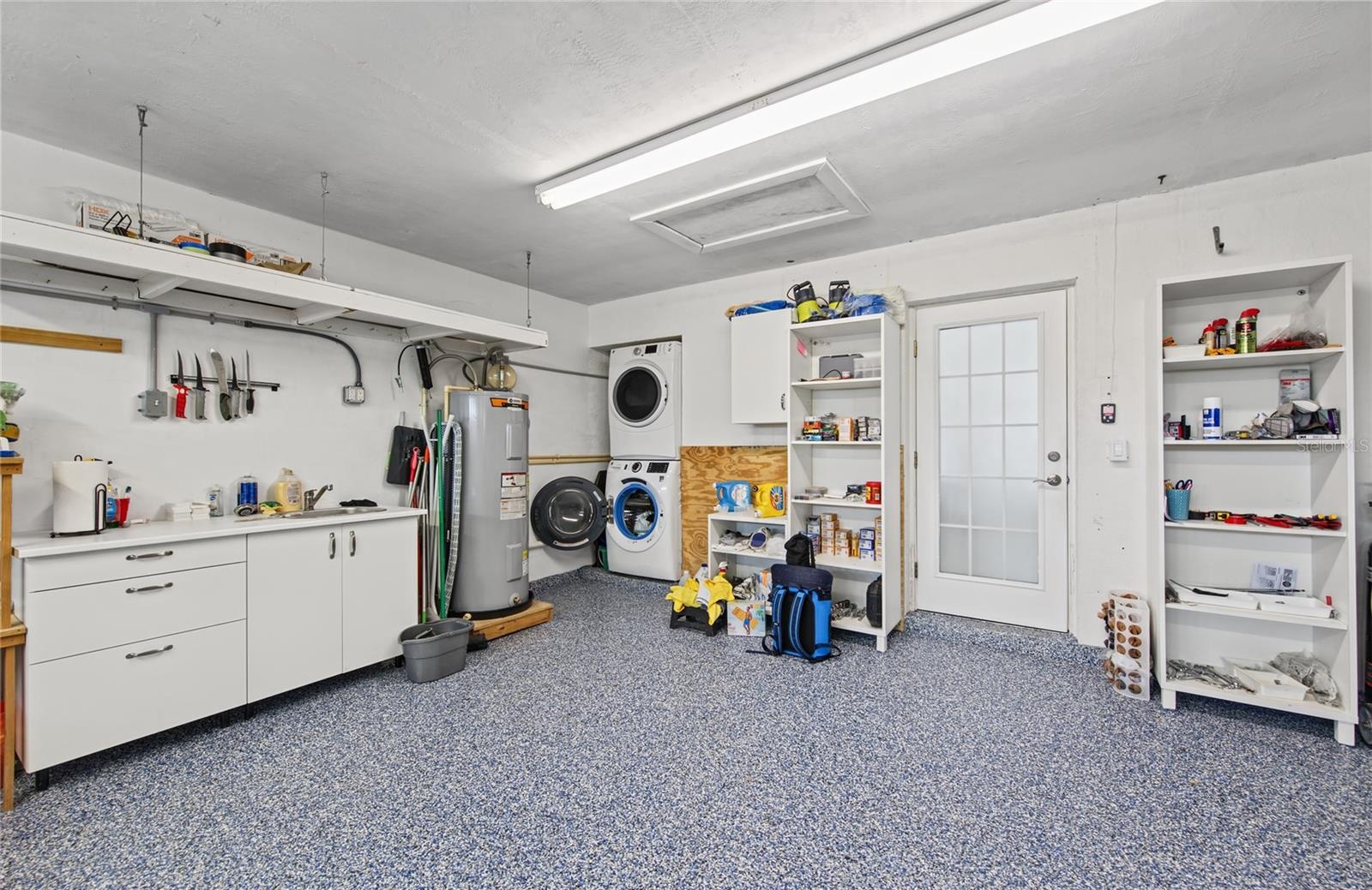 544 Lillian Dr Madeira Beach garage