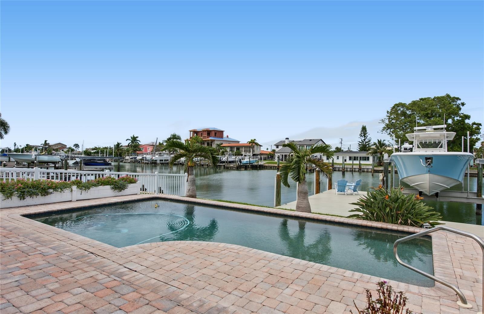 544 Lillian Dr, Madeira Beach