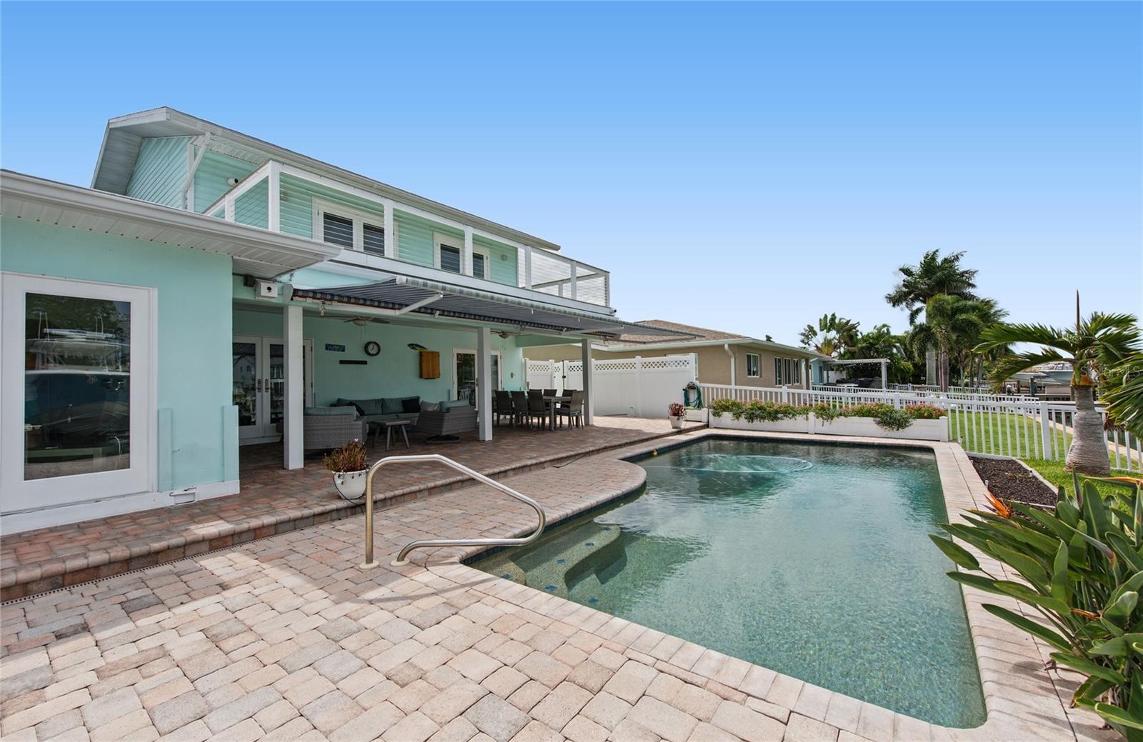 544 Lillian Drive, Madeira Beach