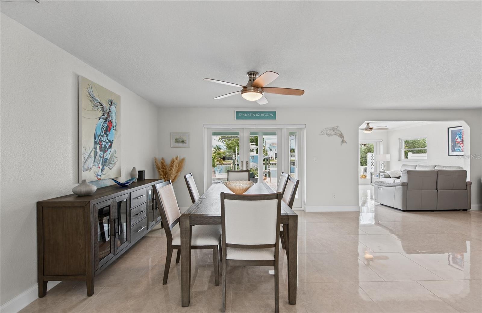 544 Lillian Dr, Madeira Beach Great room