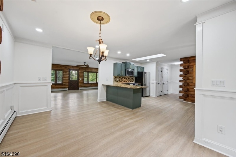 Dining Room & Kitchen