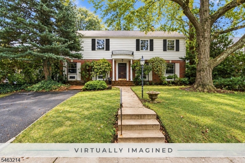 Colonial w/4BD