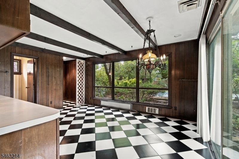 Large Kitchen Area