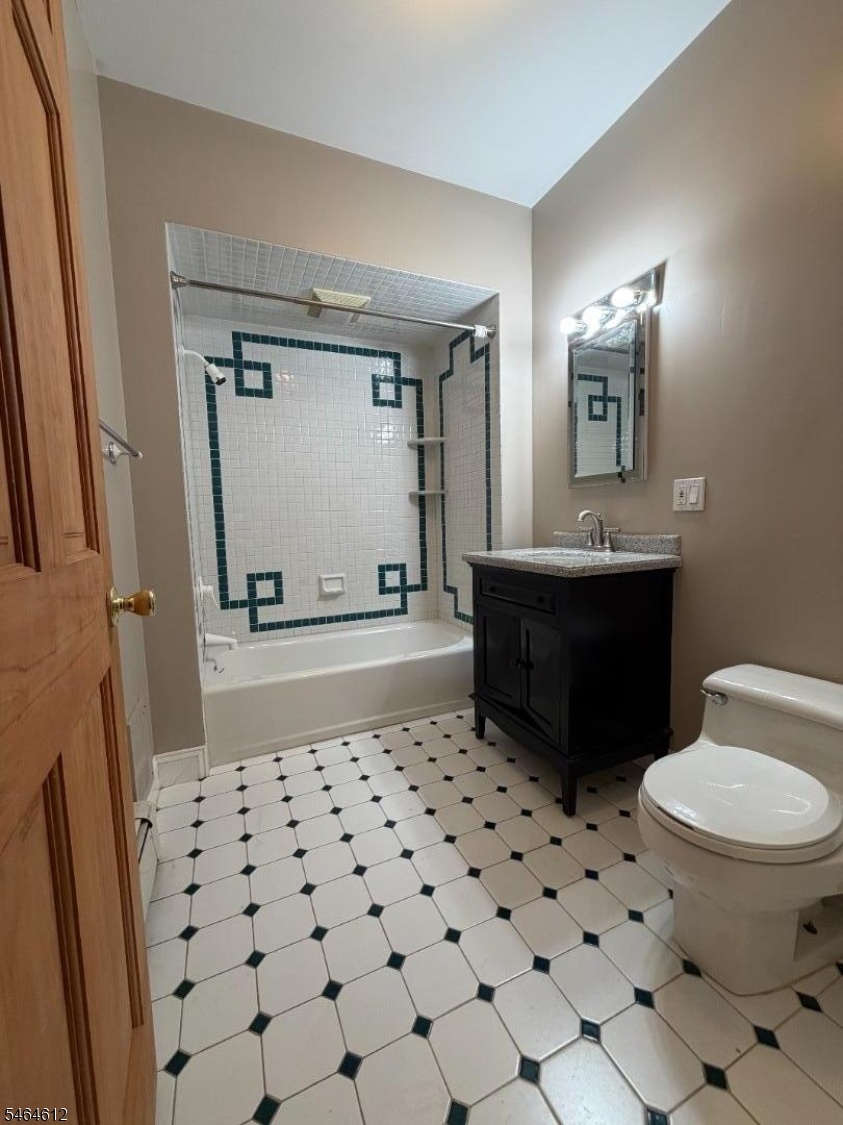 full bath 1st floor