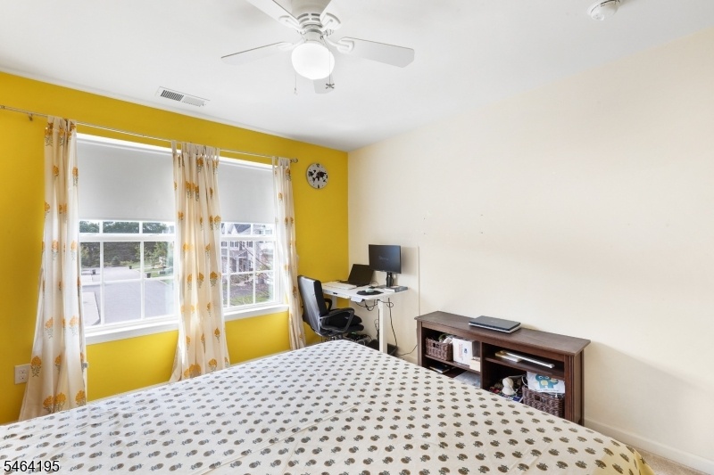 UL Bedroom 2