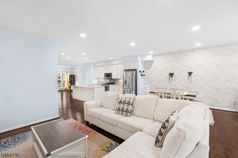 Great Entertaining Space