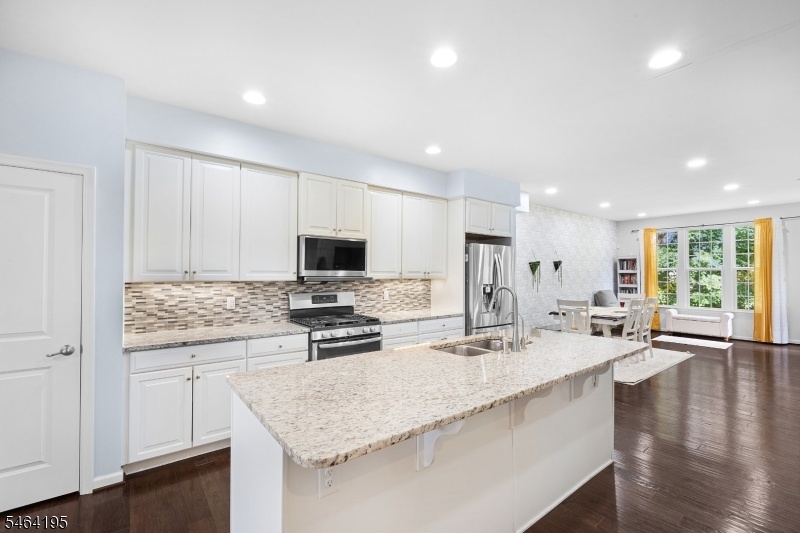 Island for Dining or Prepping