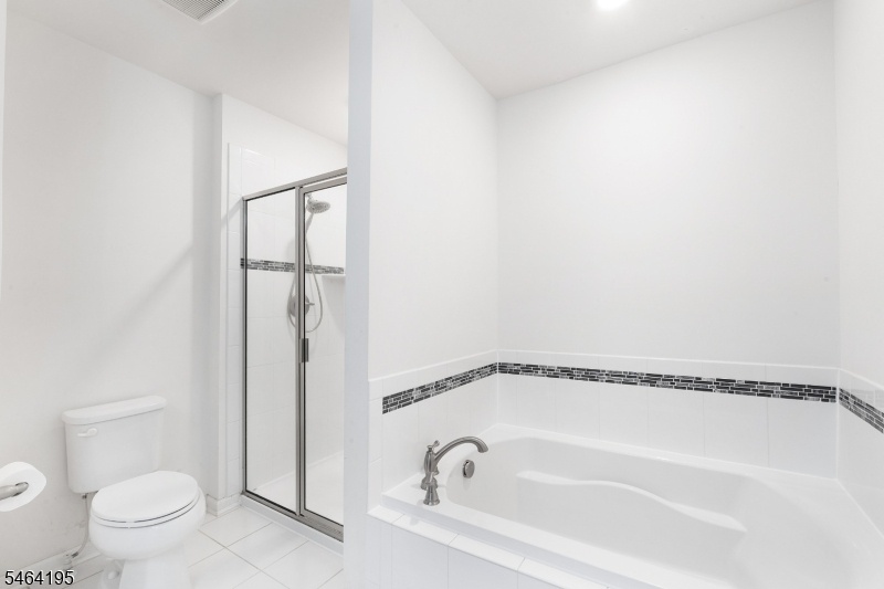 Primary Soaking Tub & Shower