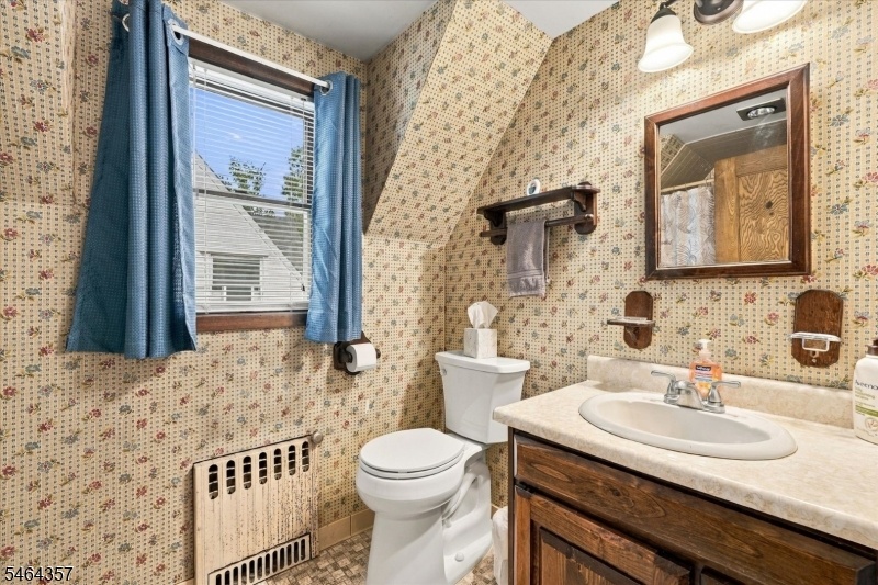 full bath second level