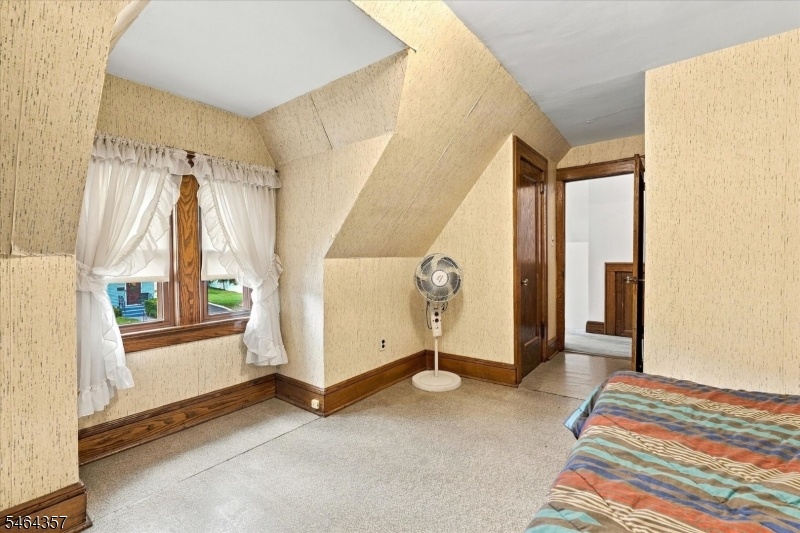 bed 1
