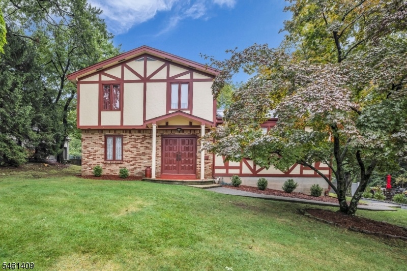 WELCOME HOME!