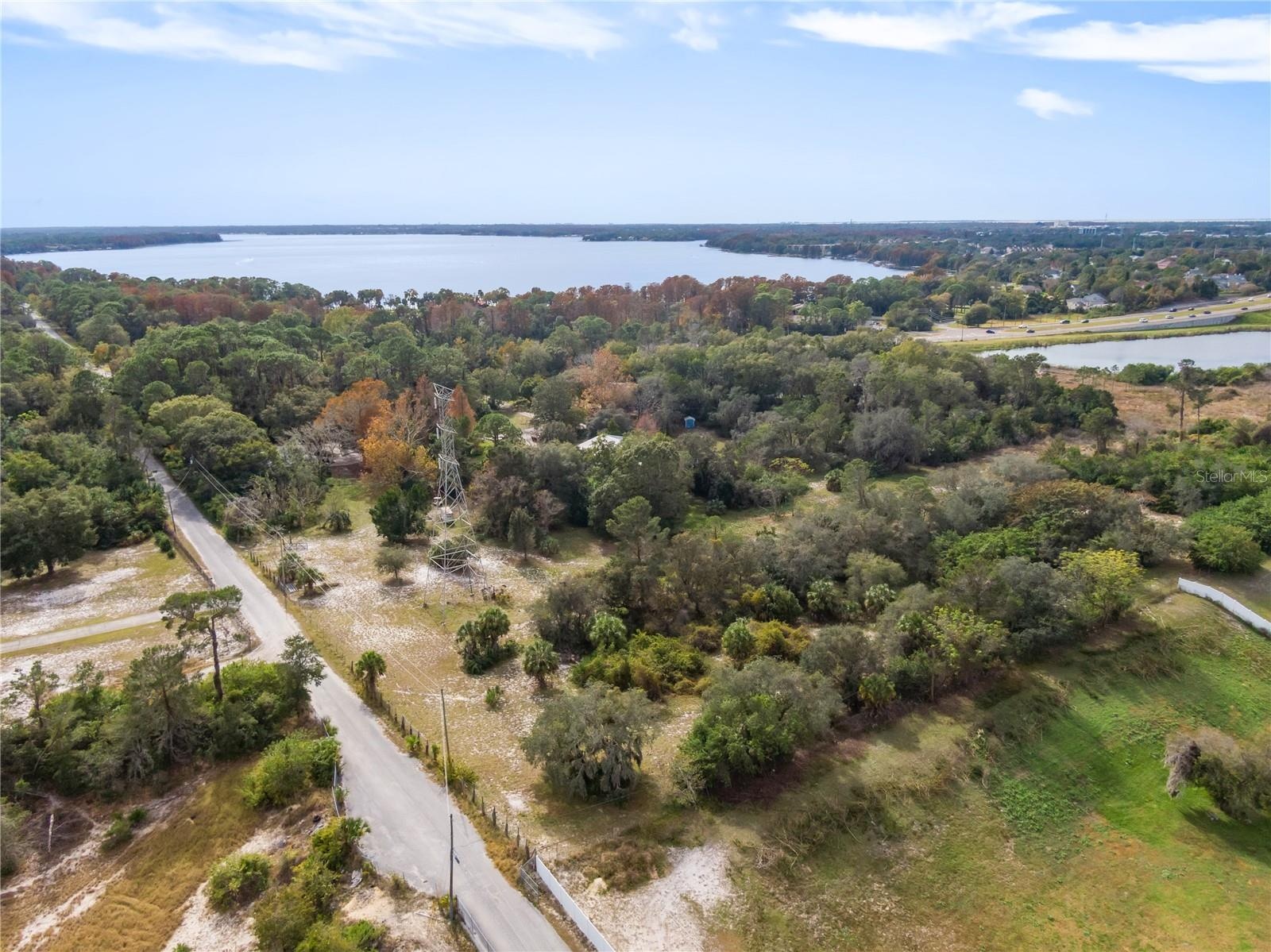 View towards Lake Tarpon across Keystone Rd.