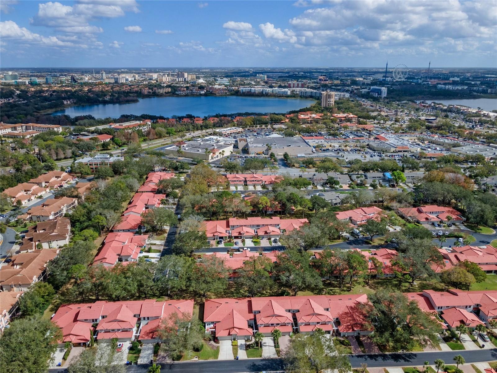 A look at the community’s setting in the heart of Dr. Phillips.