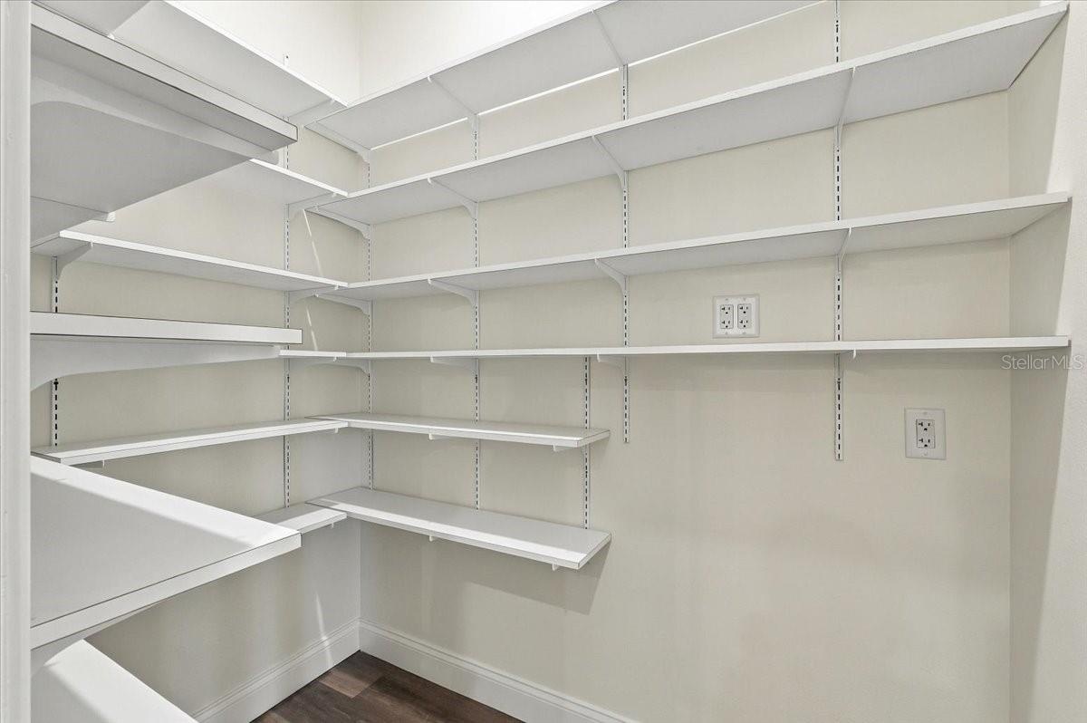 Walk-in closet