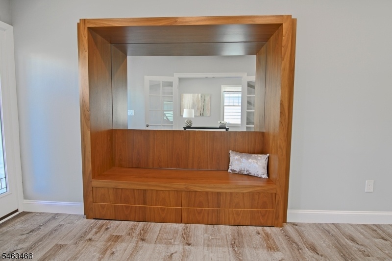 mud room