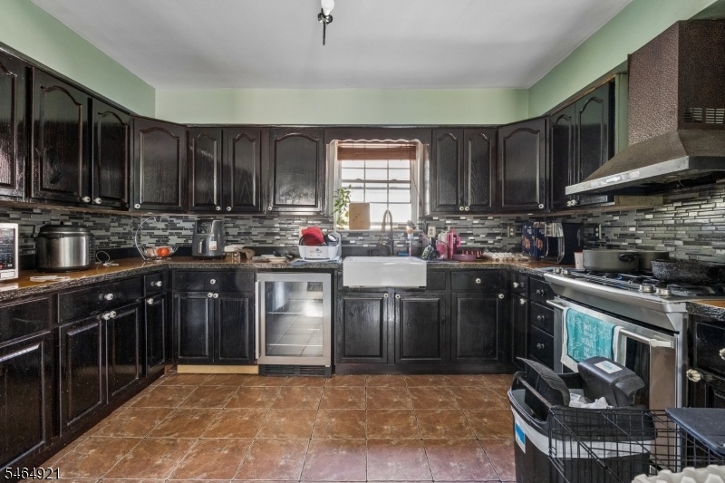 Kitchen Unit 2