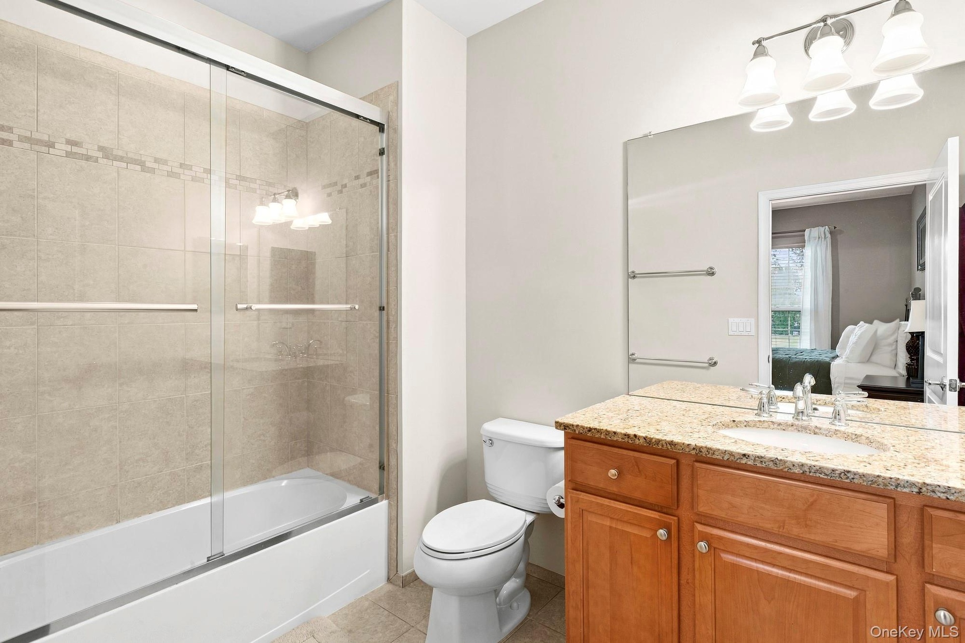 En-suite Guest Bathroom