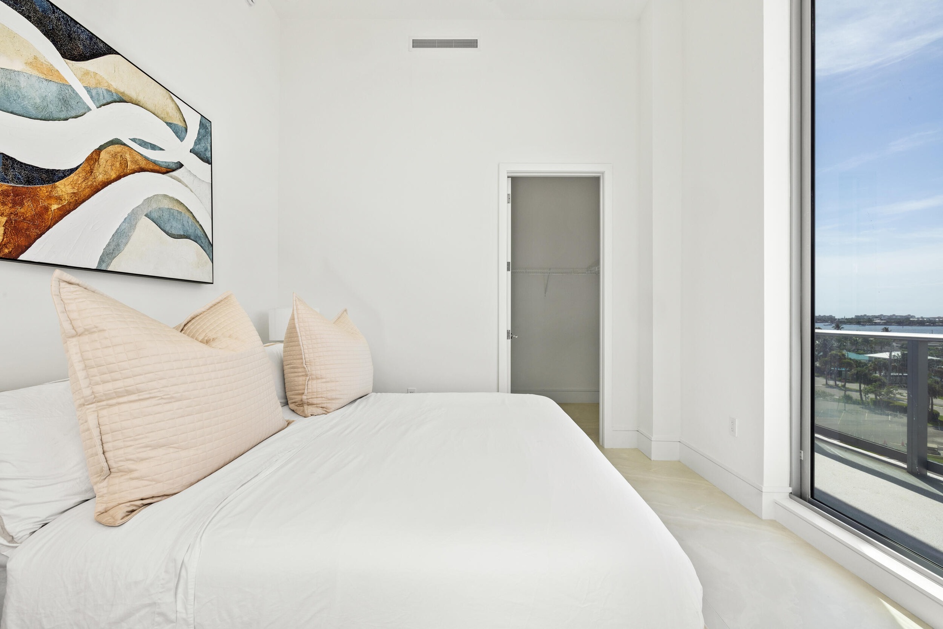 Suite - with bathroom