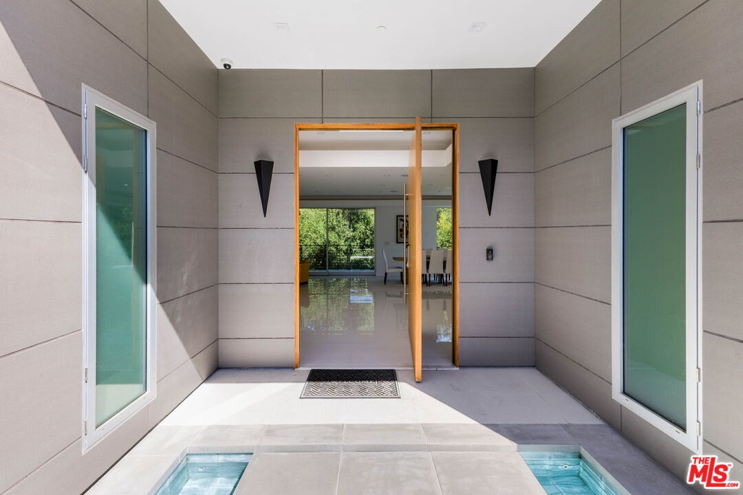 Entry Area