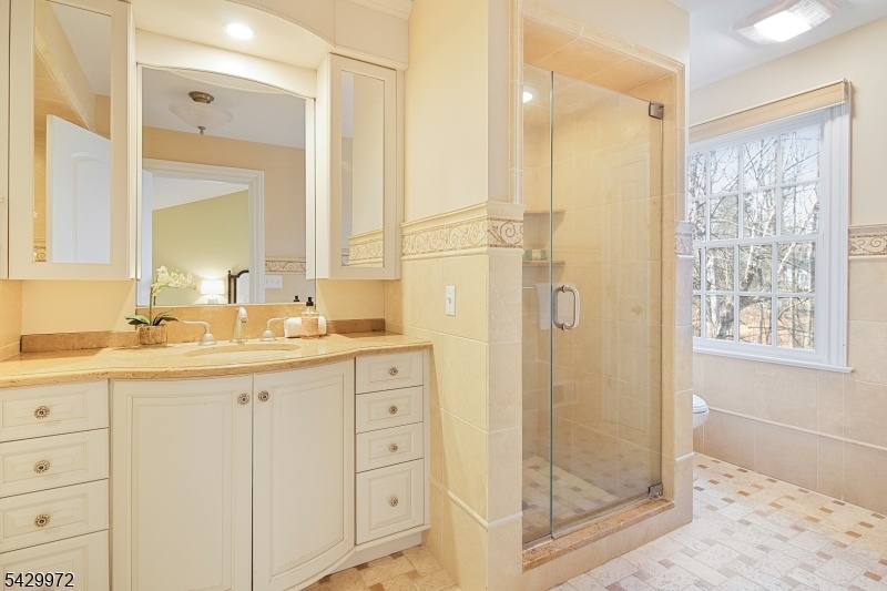 En Suite Bath