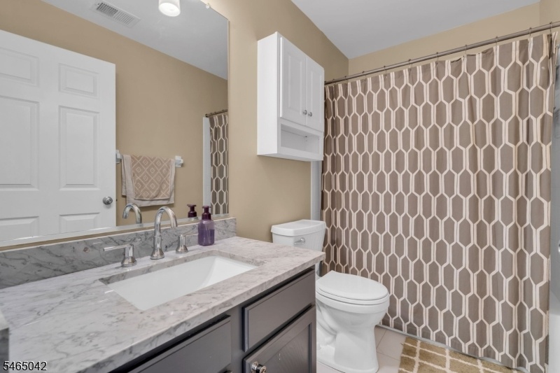 1st floor bath