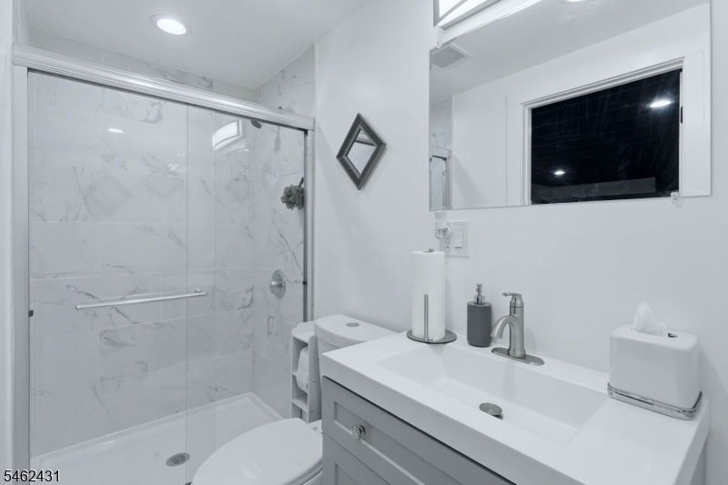 Basement full bath