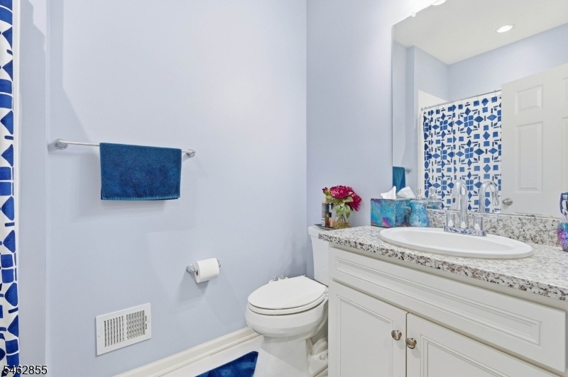 2nd full bathroom - upstairs