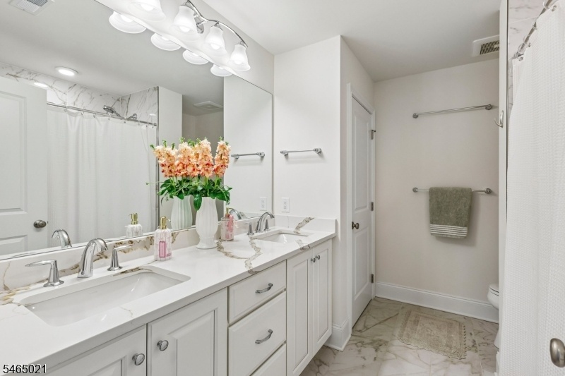 Second floor full bath