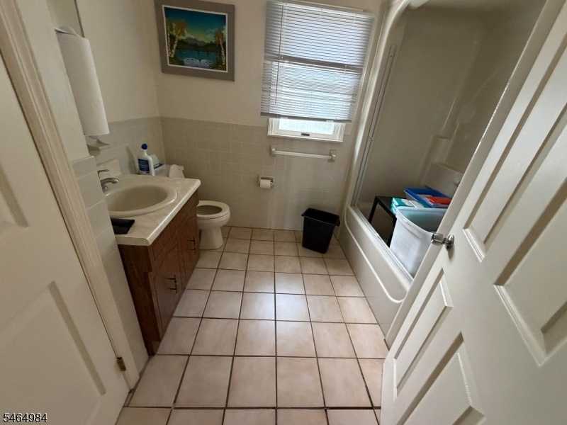 Full Bath