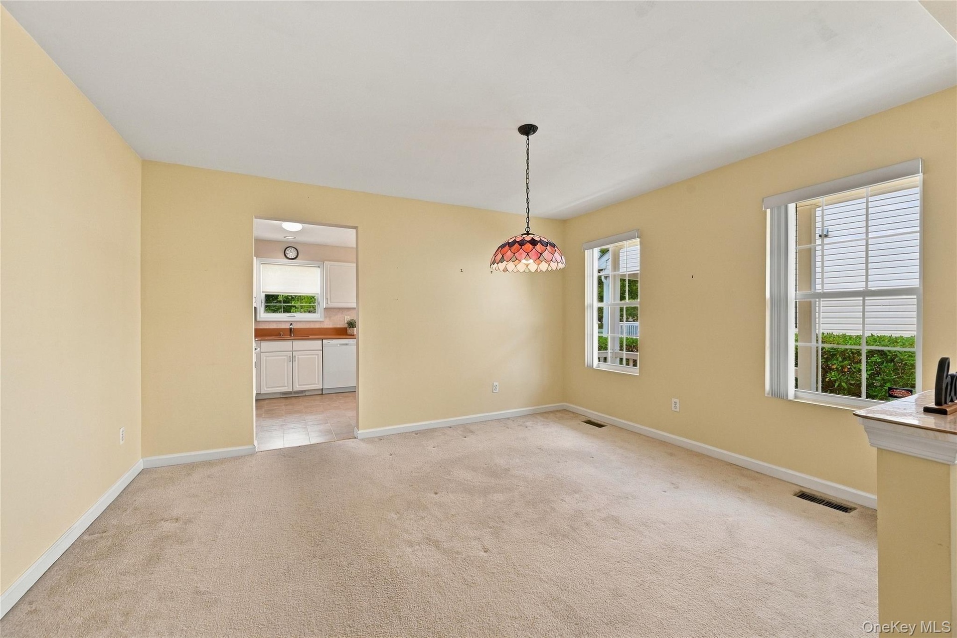 Dining room off kitchen