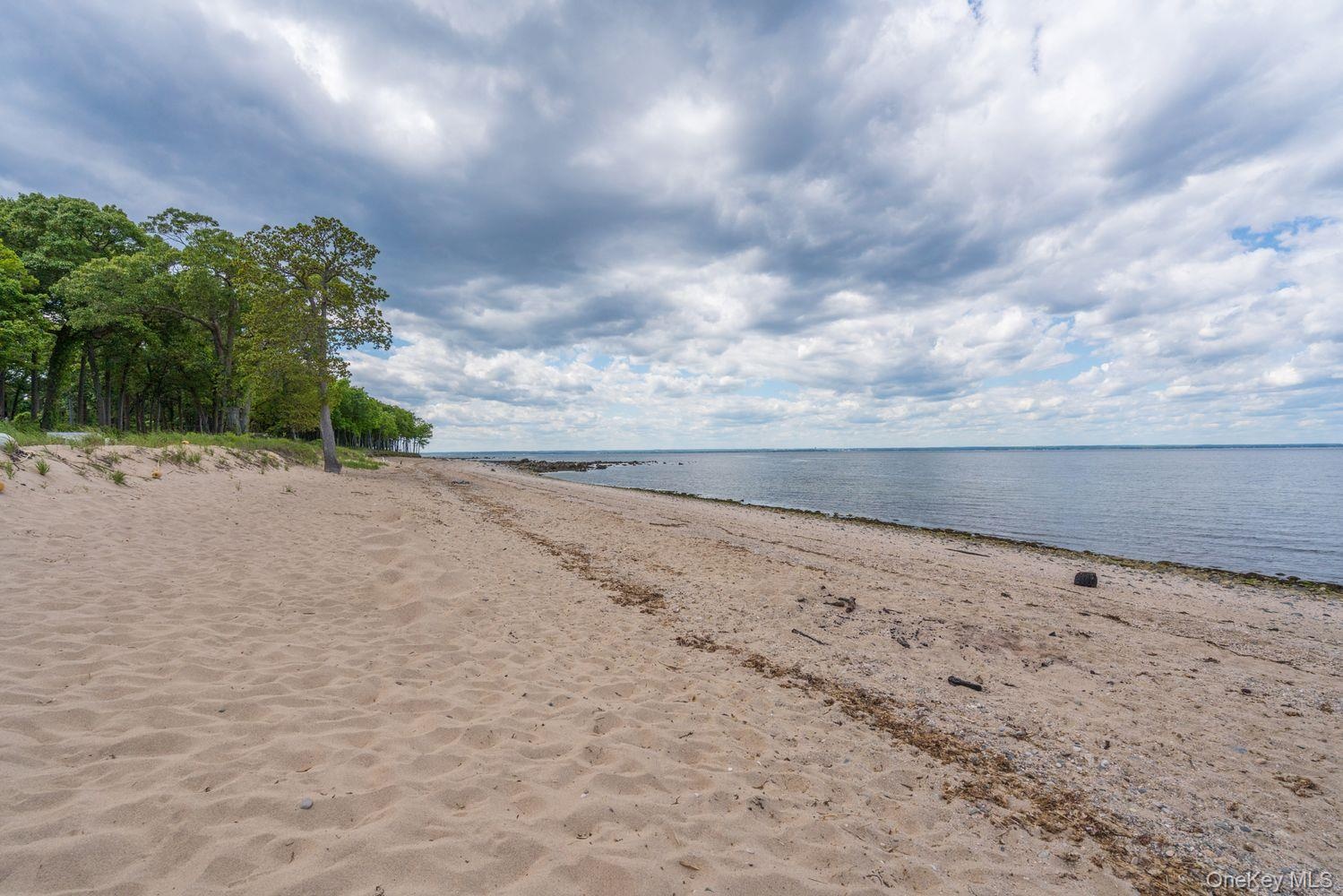 Fiddlers Green private beach