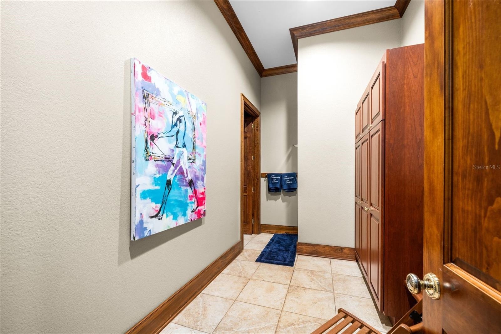 Men's Locker room