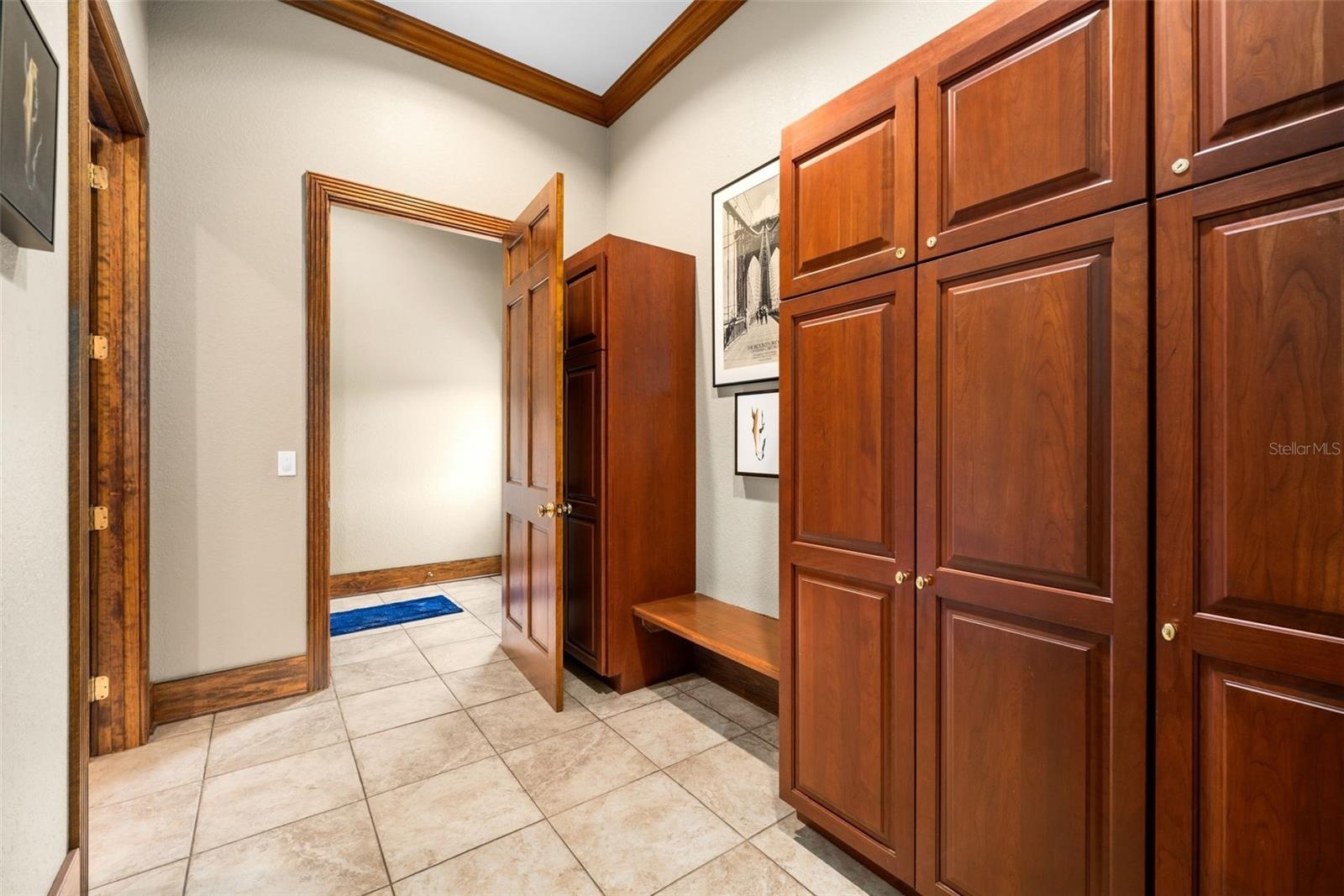Ladies' Locker room