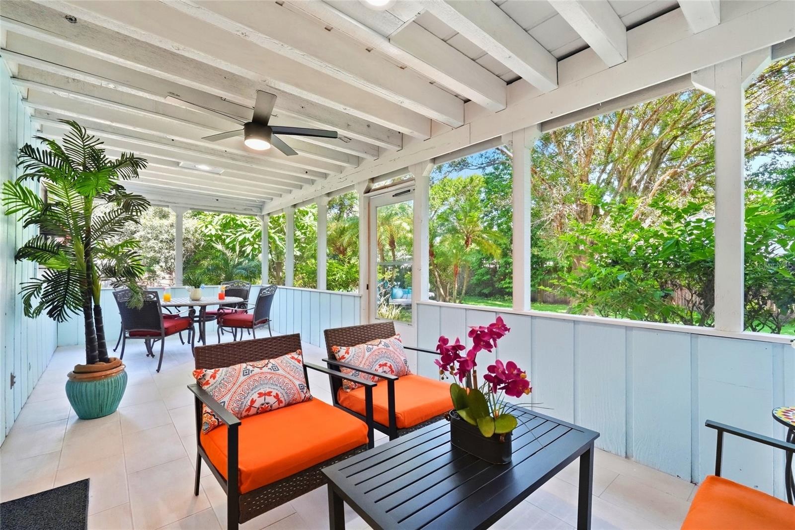 Spectacular Indoor/Outdoor Living!