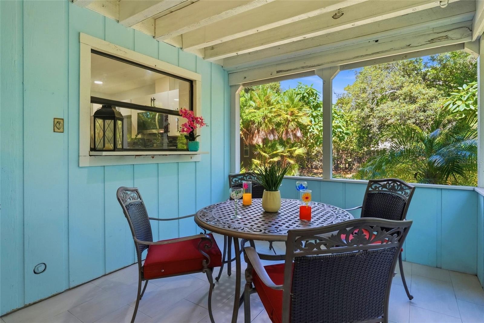 Large 26x10 Screened Lanai