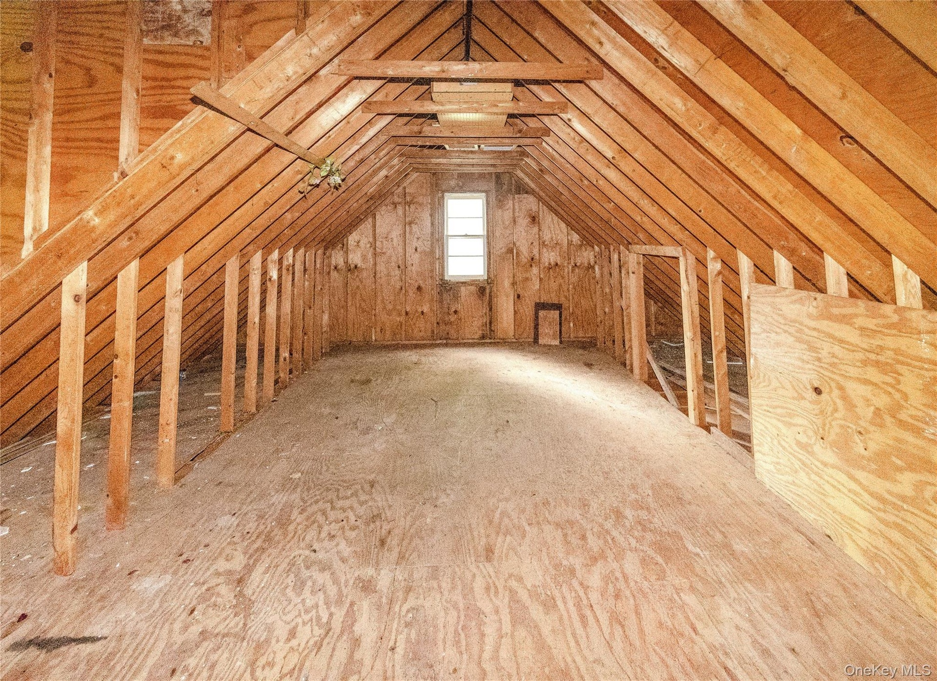 Detached garage - upstairs