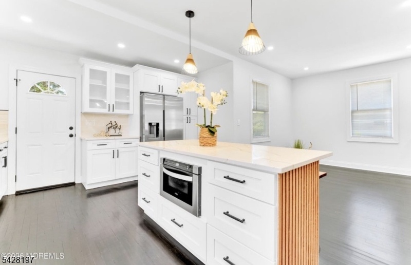 Kitchen island