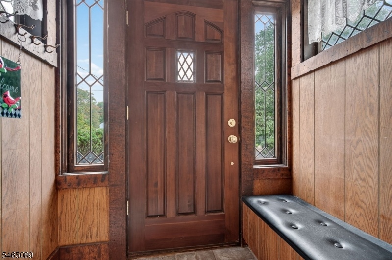 Entrance Vestabule