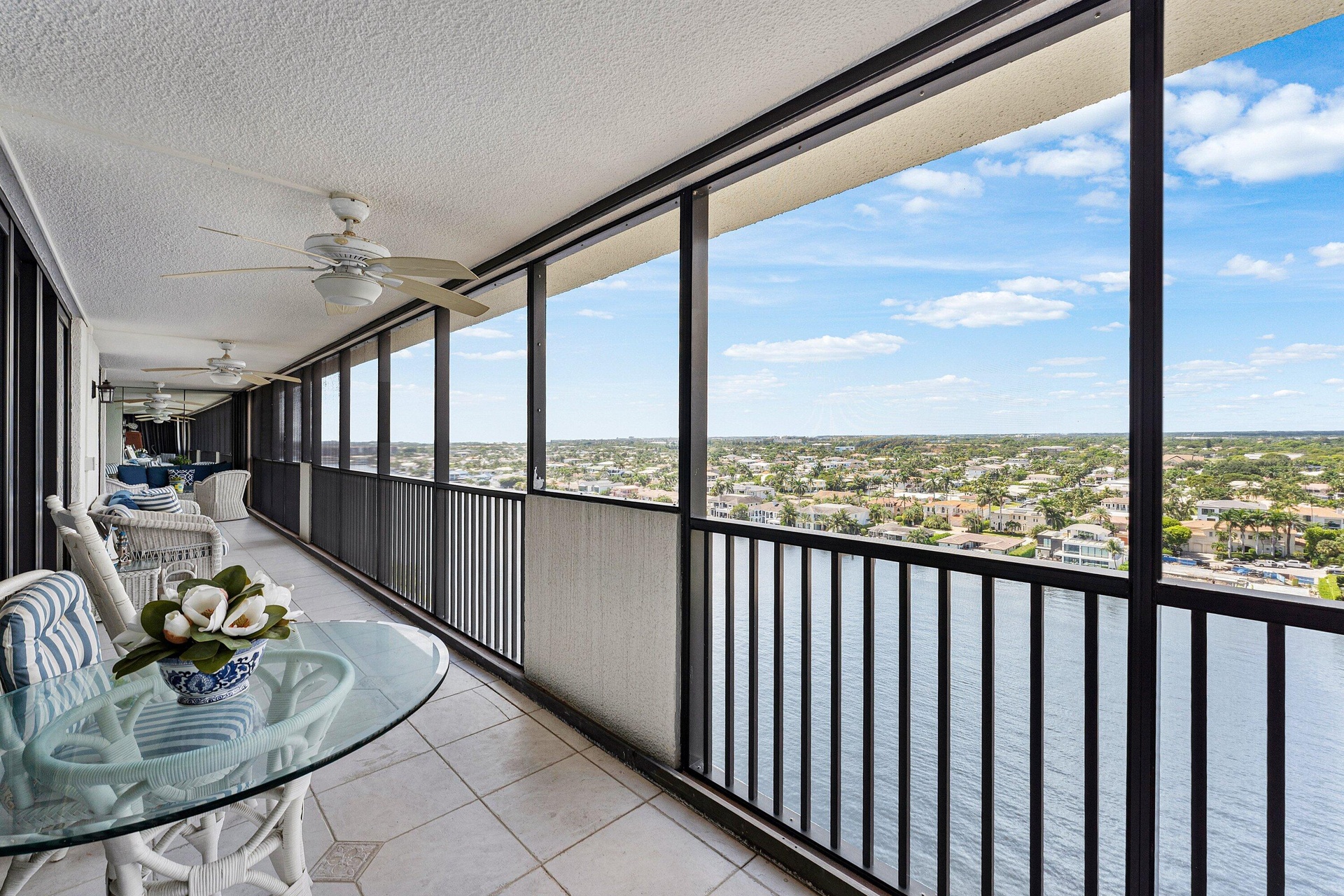 Huge balcony!