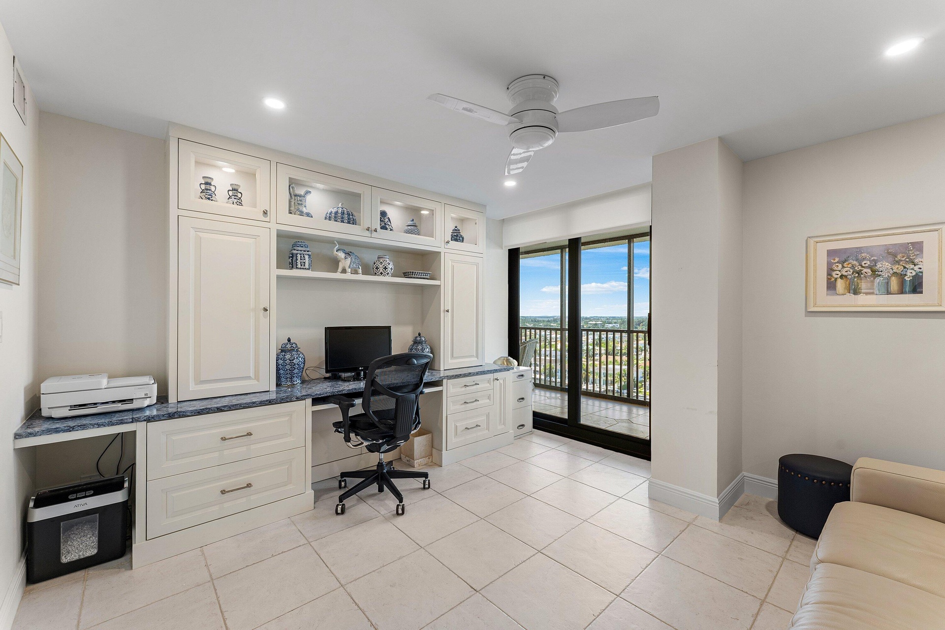 Den/Office/3rd Bedroom