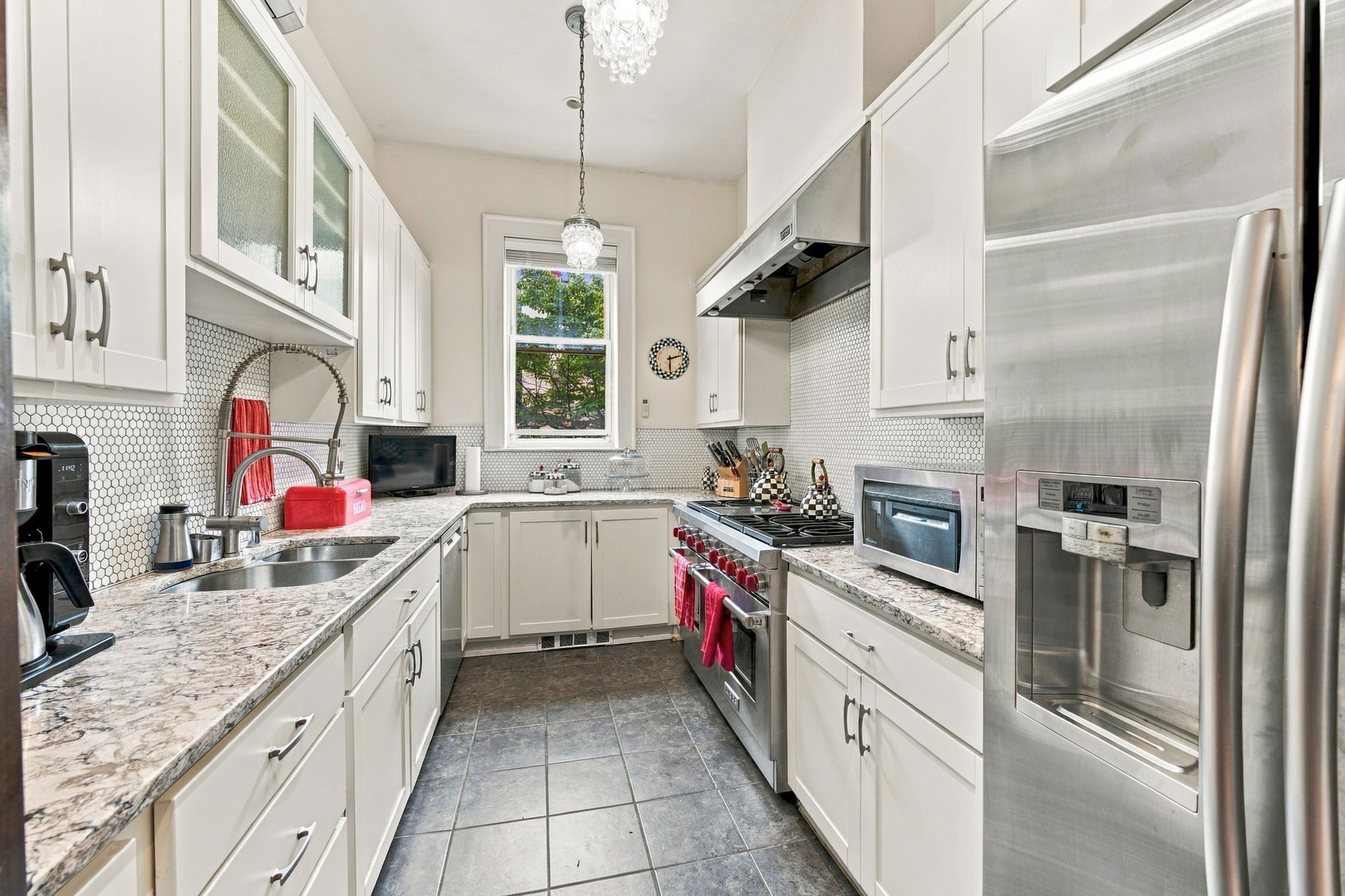 473 Kitchen