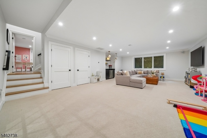 Fabulous Short Hills Colonial