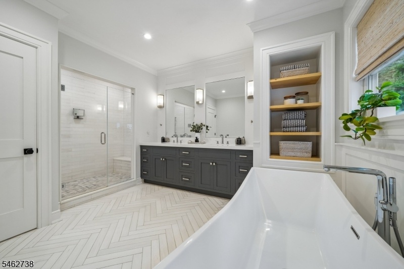 Fabulous Short Hills Colonial